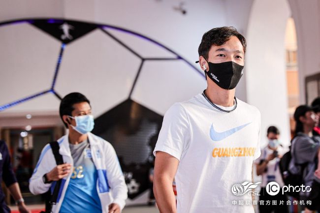 当然拍电影是一个慢慢学习的过程，你会有很多弱点，以后慢慢去克服。