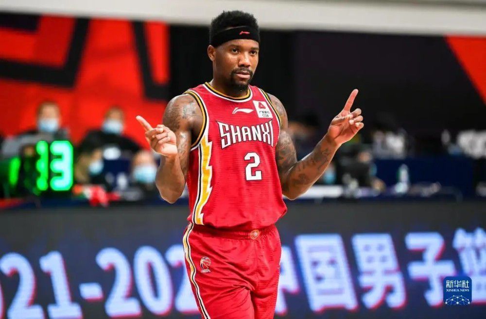 27岁的吉拉西本赛季14场打进18球状态神勇，而多特队内最佳射手菲尔克鲁格和布兰特都只有6球入账，此外伤愈的阿莱和穆科科状态也都不在最佳，多特急需在锋线补强。